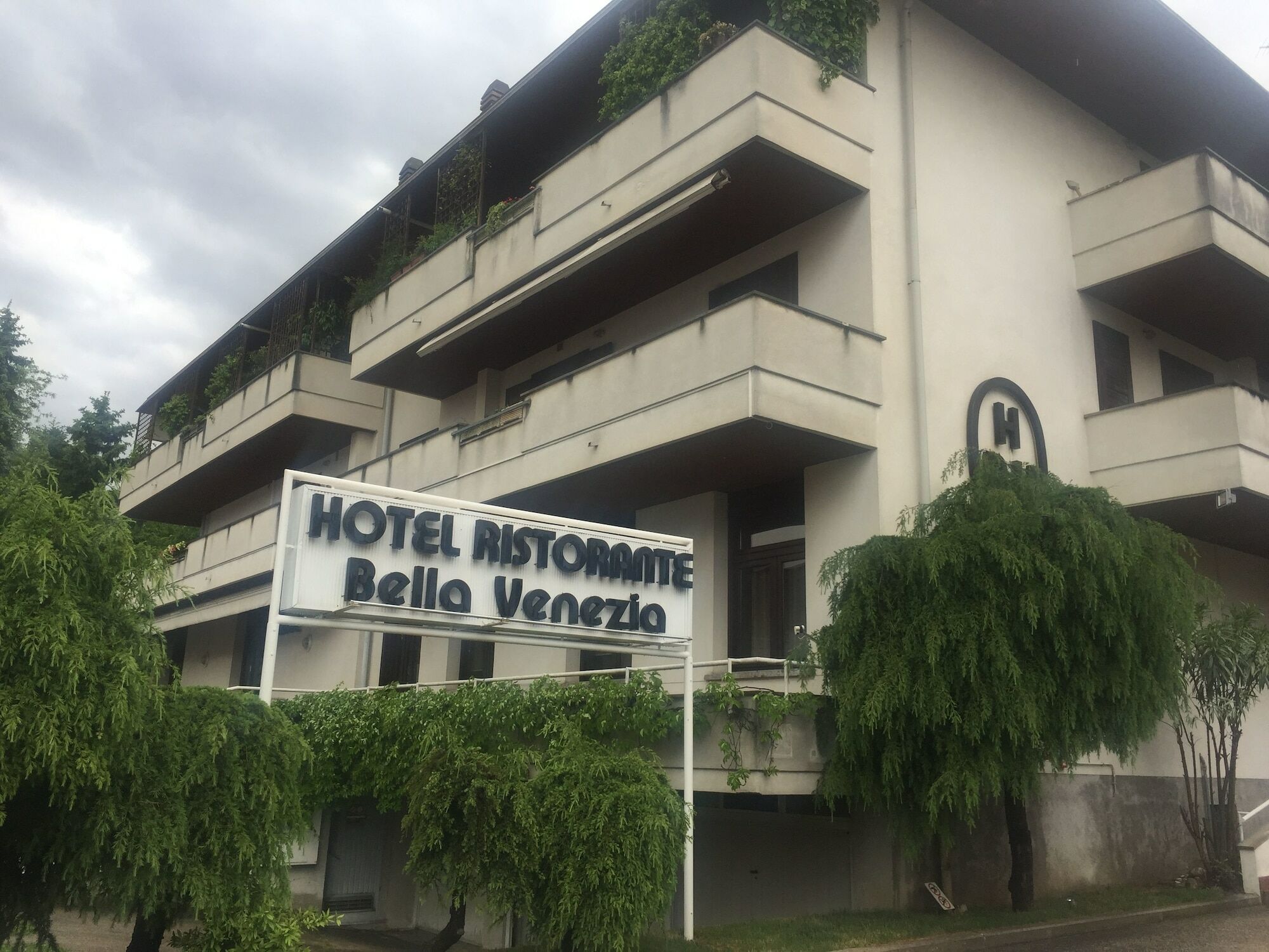 Hotel Bella Venezia Латизана Экстерьер фото
